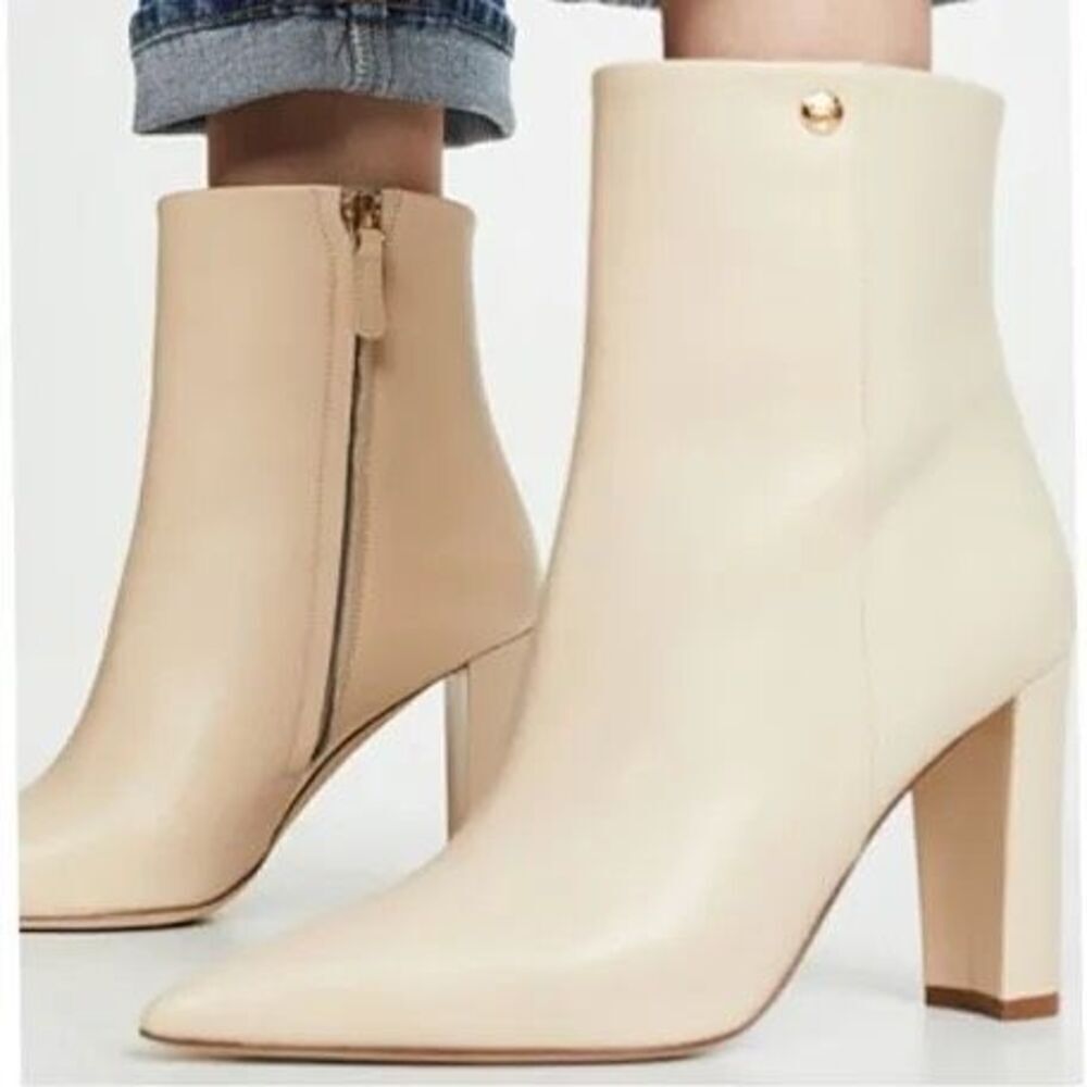 Tory Burch 90 mm Penelope Bootie in Dulce De Leche leather. Sz 7